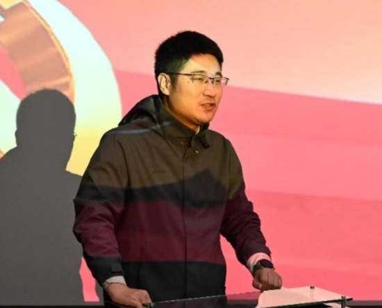 四川银行高管层扩员、两位新副行长亮相,一人曾任副市长、一人为85后